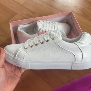 JUICY COUTURE JCCHEER WHITE SNEAKERS